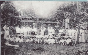 1913-first-church-being-built-19151